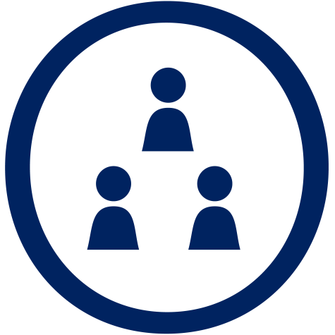 Icon depicting a governance structure with three figures representing leadership roles  